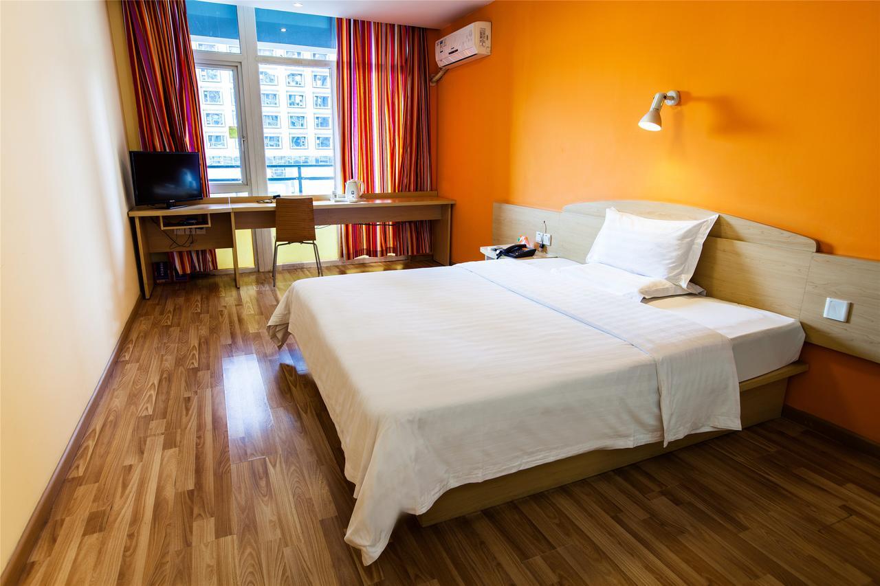7Days Inn Qingdao Development Zone Jinshatan Стая снимка